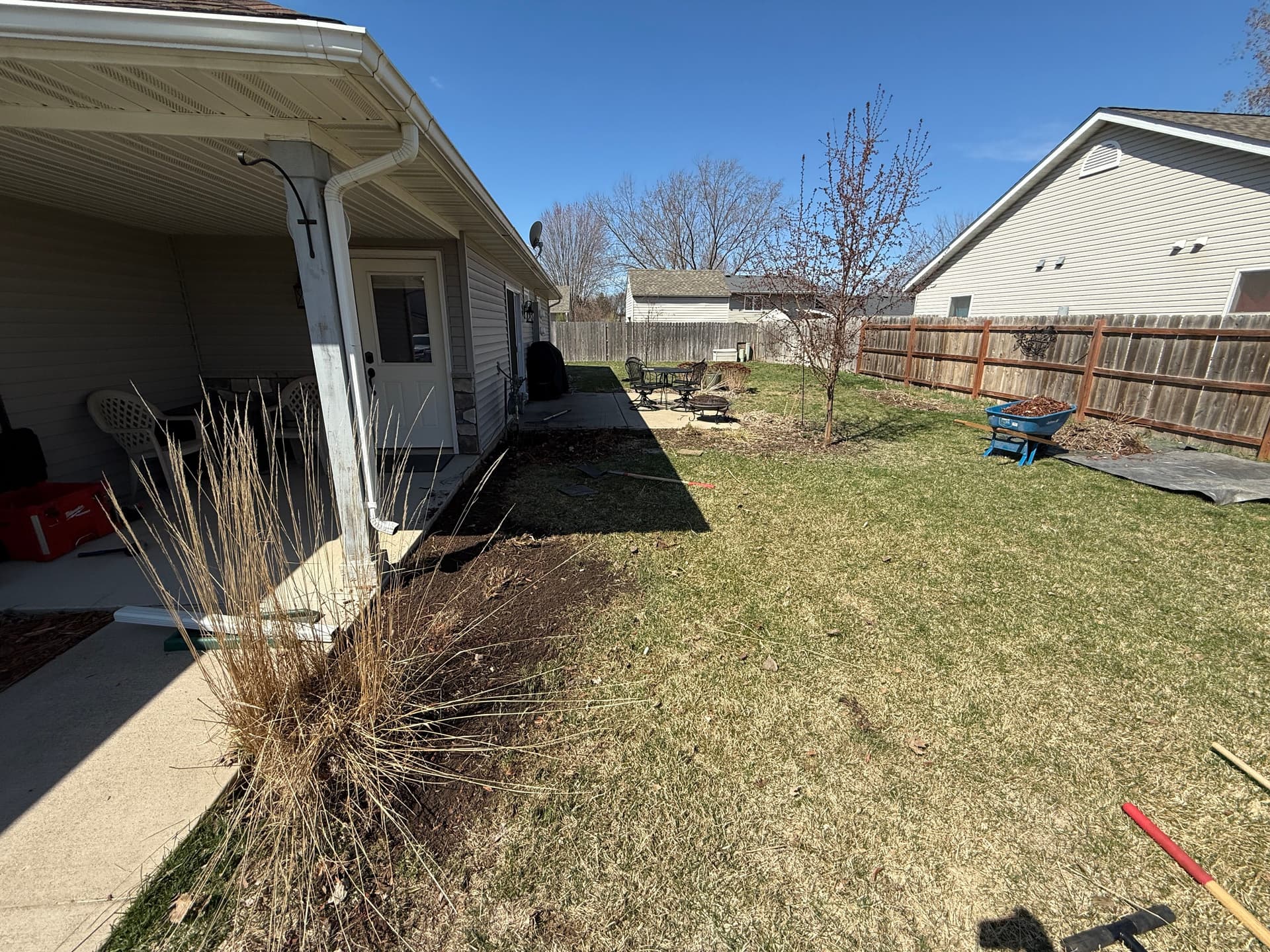 Spring Cleanup and Mulch Install in Hudson Wisconsin image