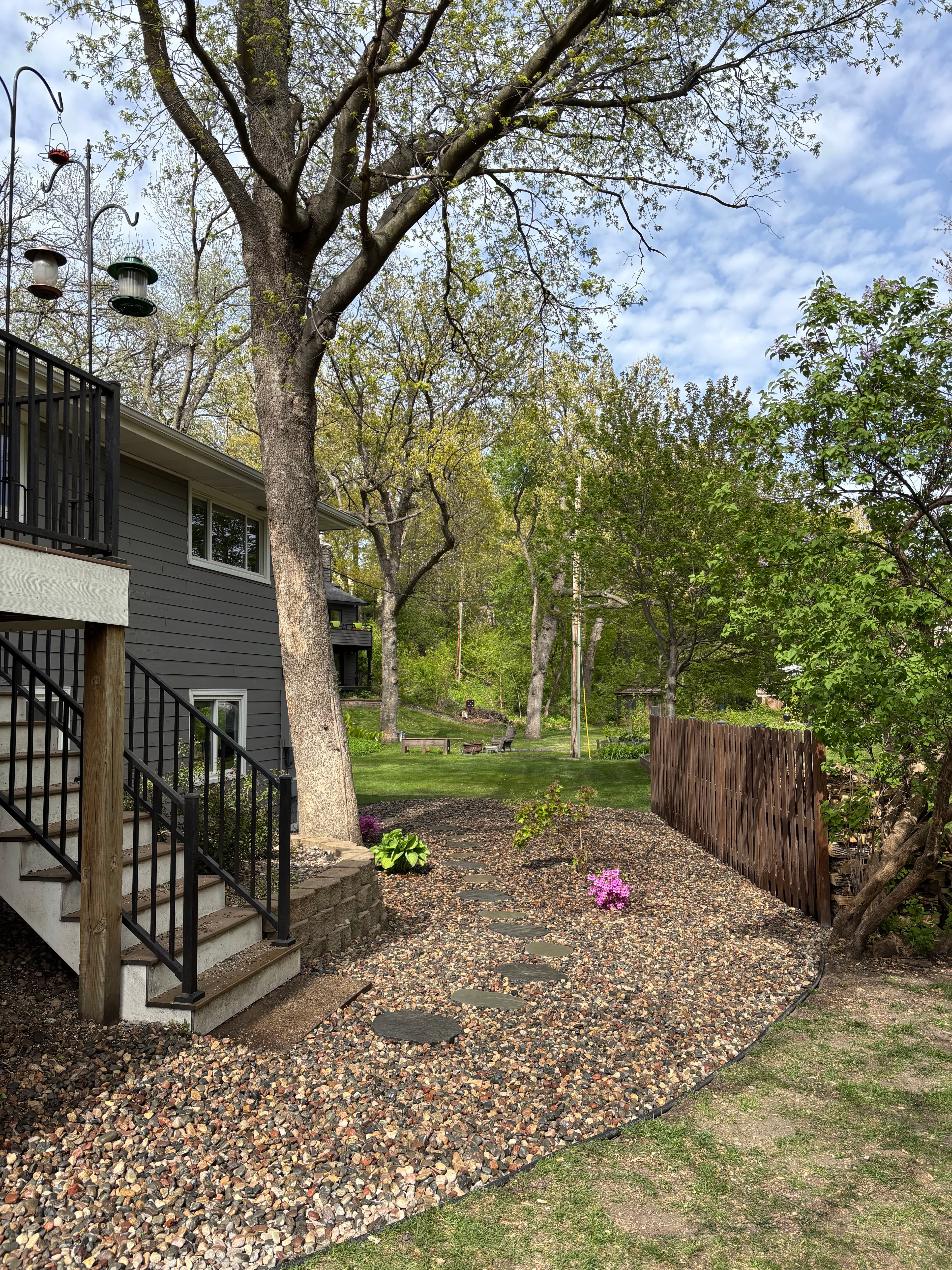 Project River Rock and Stone Steppers Give This Yard a Cleaner Look image