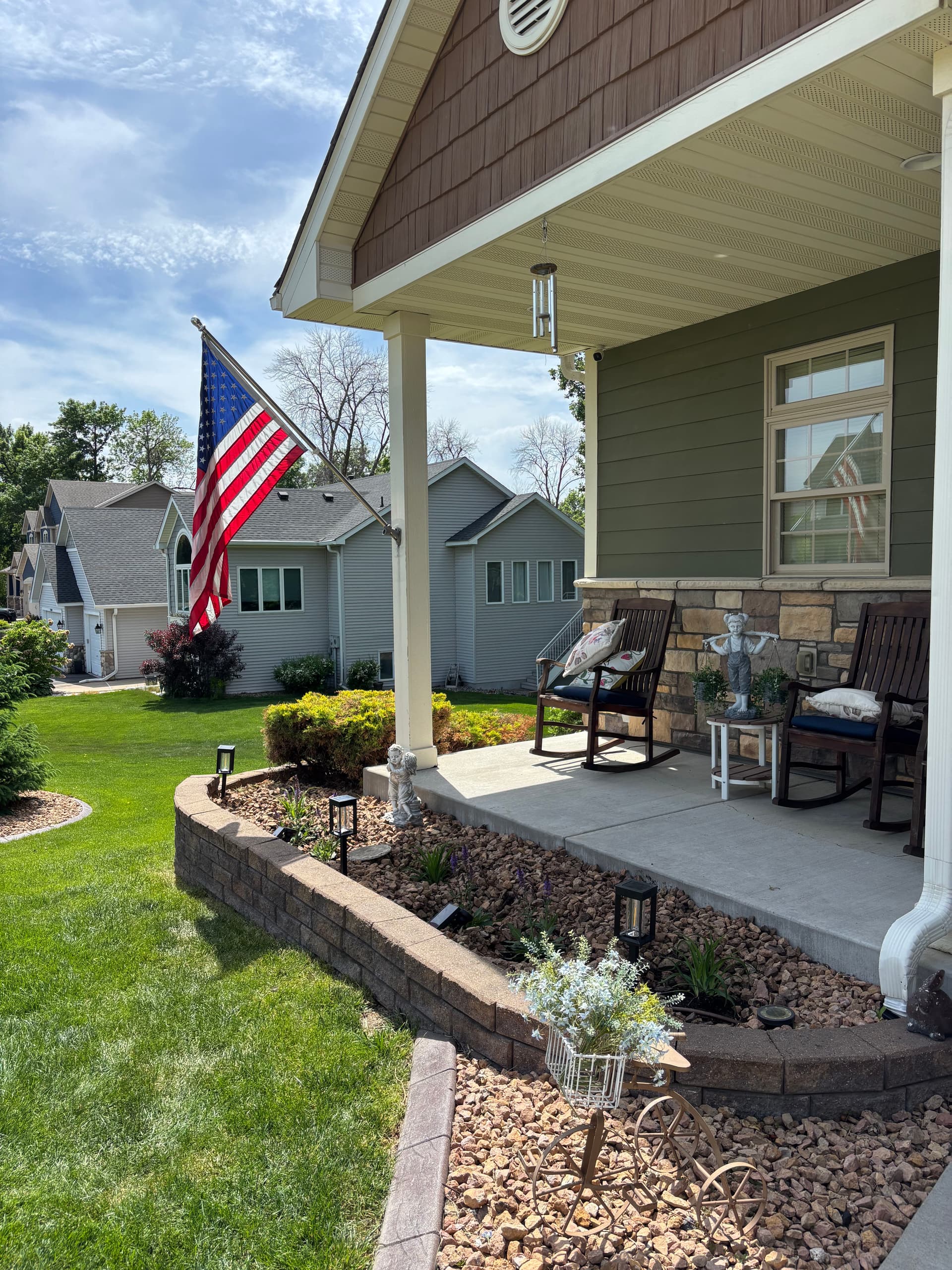 Gallery photos for Fresh Plants and Color Brought This Front Yard Back to Life: Image #2